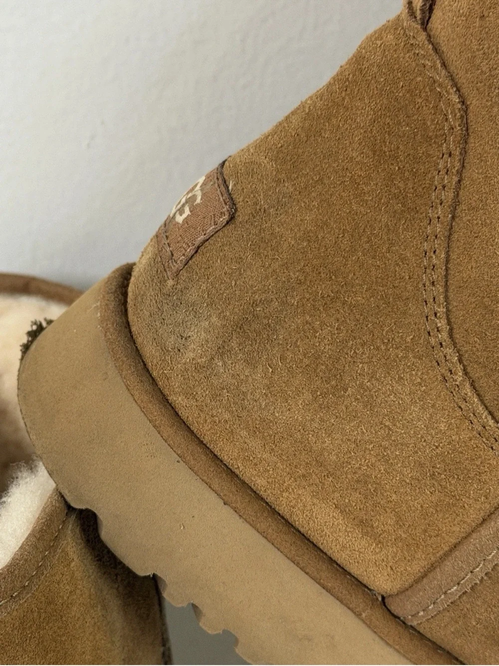 UGG Women’s Cory Il Genuine Shearling Lined Boots Chestnut Brown Size 10